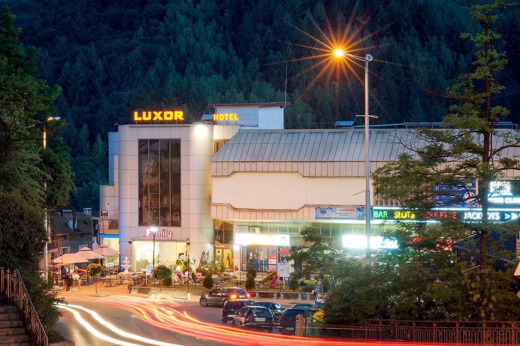 Luxor Hotel Смолян Экстерьер фото